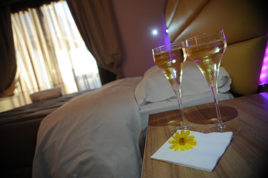Ostia Antica Suite B&B Екстер'єр фото