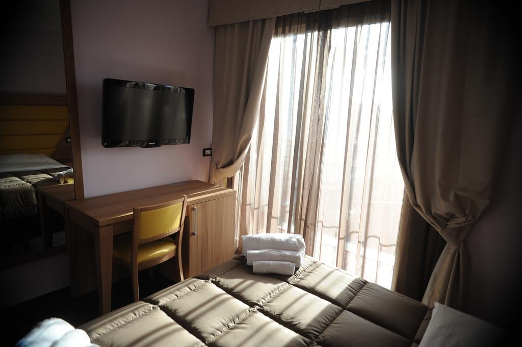Ostia Antica Suite B&B Екстер'єр фото